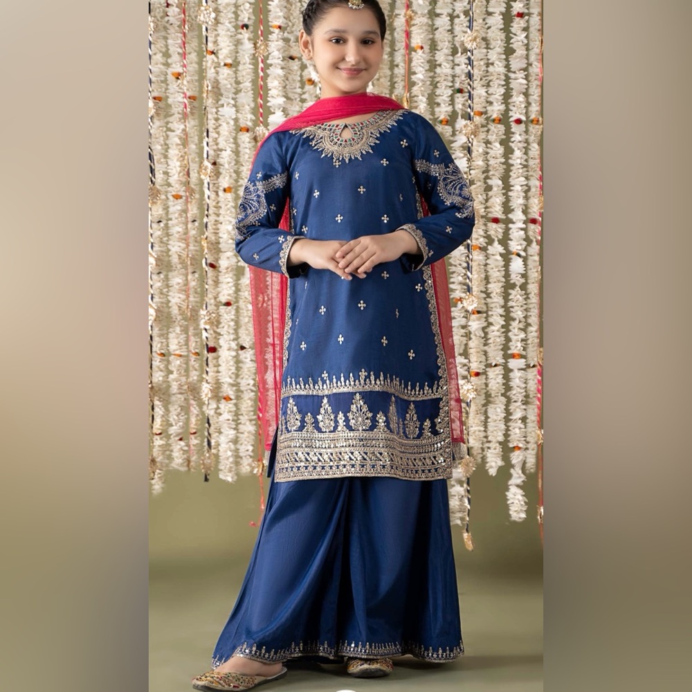 Kids 3 Piece Embroidered Raw Silk Suit 4-6 size